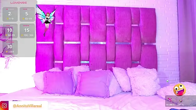 Snapshot of Annabelle-Villareal chatting on October 6, 8:35 pm Annabelle-Villareal online show from October 6, 8:35 pm