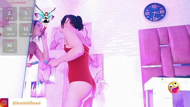 Snapshot of Annabelle-Villareal chatting on October 12, 8:44 pm Annabelle-Villareal online show from October 12, 8:44 pm