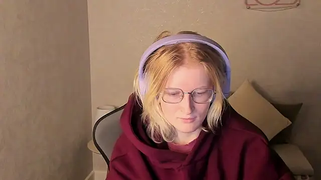 ElizabethHarpper online show from November 25, 1:08 am