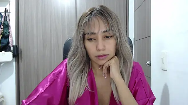 Snapshot of isabela_oh chatting on September 19, 3:49 am isabela oh online show from September 19, 3:49 am