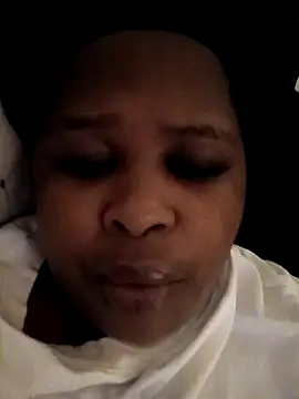 Snapshot of SexyLadyBoosxx chatting on October 24, 5:36 am SexyLadyBoosxx online show from October 24, 5:36 am