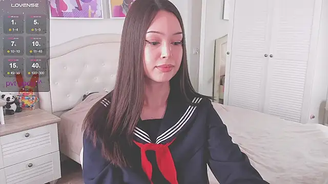 kittenrisha online show from February 8, 6:06 am