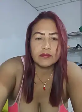 Snapshot of Abigail_BigTits chatting on September 27, 3:25 am Abigail BigTits online show from September 27, 3:25 am