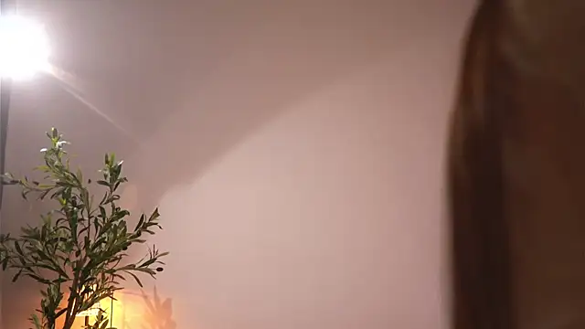 Snapshot of alittlestarrr chatting on October 3, 8:14 pm alittlestarrr online show from October 3, 8:14 pm