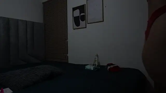 BIGFEETWOMAN99 online show from April 17, 9:55 am