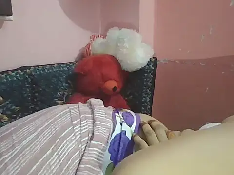 Snapshot of Hot-shanvi chatting on October 10, 12:37 am Hot-shanvi online show from October 10, 12:37 am