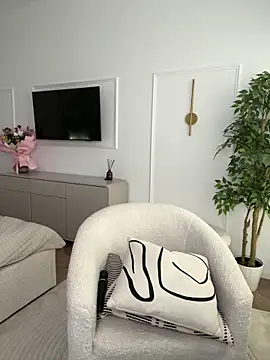 claraxjoyy online show from March 18, 6:40 am