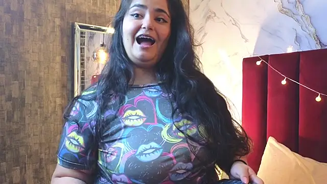 Snapshot of KRYSSTARITTER4 chatting on October 4, 3:23 am KRYSSTARITTER4 online show from October 4, 3:23 am