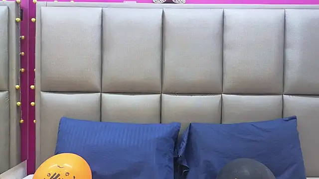 Snapshot of KRYSSTARITTER4 chatting on November 1, 2:48 am KRYSSTARITTER4 online show from November 1, 2:48 am