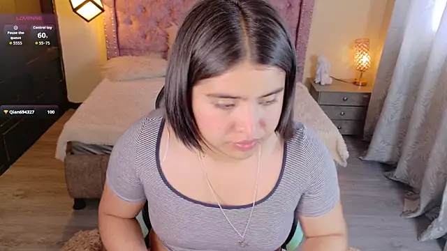 Snapshot of michell_petty01 chatting on September 18, 4:05 pm michell petty01 online show from September 18, 4:05 pm