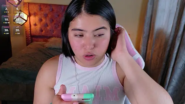 Snapshot of michell_petty01 chatting on October 23, 8:37 pm michell petty01 online show from October 23, 8:37 pm