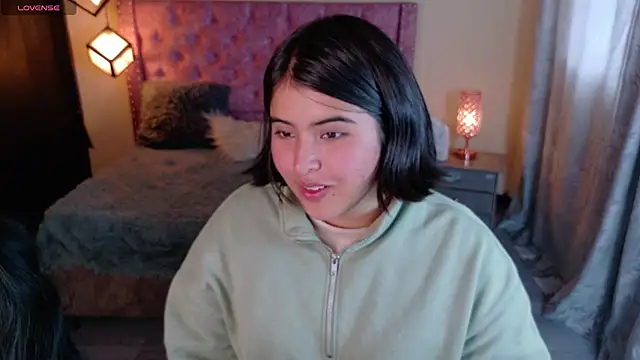 Snapshot of michell_petty01 chatting on October 20, 3:26 pm michell petty01 online show from October 20, 3:26 pm