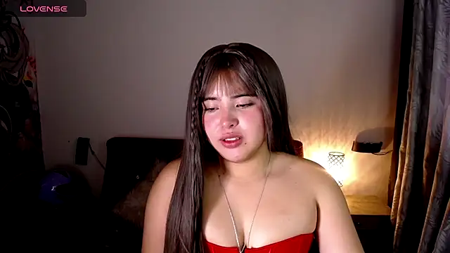 Snapshot of michell_petty01 chatting on October 3, 7:02 am michell petty01 online show from October 3, 7:02 am