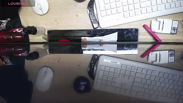 Snapshot of michell_petty01 chatting on October 7, 5:23 am michell petty01 online show from October 7, 5:23 am