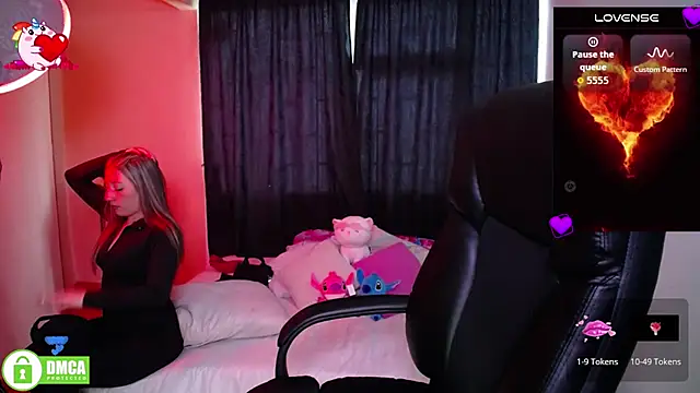 Qadesh Boix online show from November 2, 6:11 pm