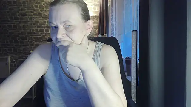 mysterious charming online show from October 17, 5:32 am