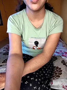 Snapshot of Bujji_pilla_telugu chatting on October 20, 5:10 am Bujji pilla telugu online show from October 20, 5:10 am