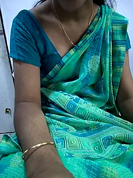 Snapshot of Bujji_pilla_telugu chatting on October 29, 11:36 am Bujji pilla telugu online show from October 29, 11:36 am