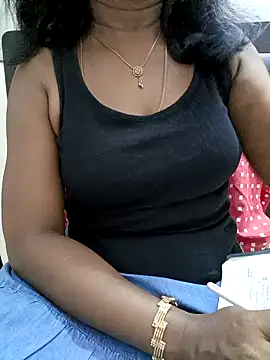 Snapshot of Tamil_Vishalini chatting on October 13, 6:16 am Tamil Vishalini online show from October 13, 6:16 am