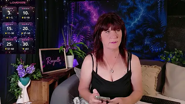 roxyyyrose online show from July 29, 10:10 pm
