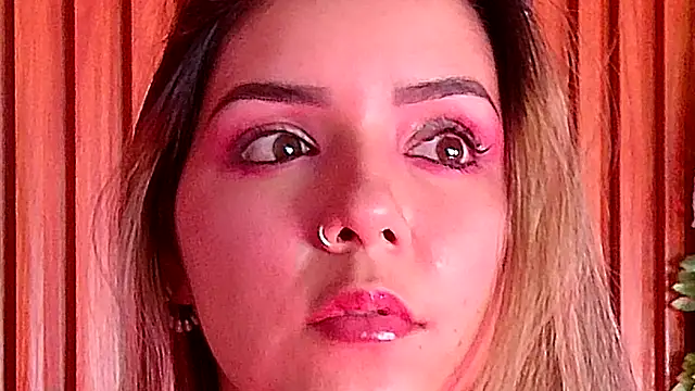 Snapshot of kata_james chatting on October 30, 8:21 pm kata james online show from October 30, 8:21 pm