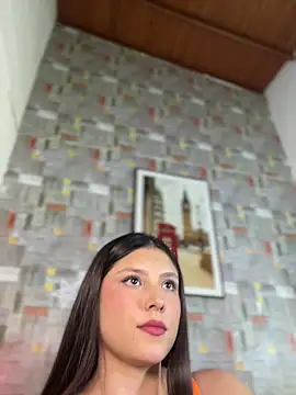 katy handerson online show from February 13, 8:43 pm