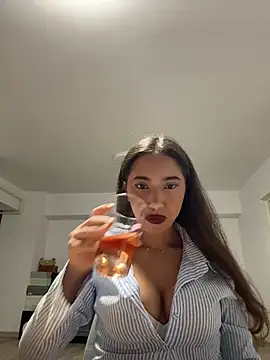 Snapshot of miaceleste chatting on October 8, 3:27 pm miaceleste online show from October 8, 3:27 pm