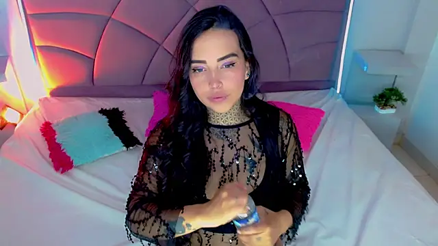 Carolaine01 online show from September 26, 8:17 pm