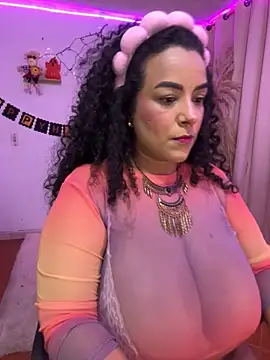 Snapshot of ariadna_cooper chatting on October 24, 5:25 am ariadna cooper online show from October 24, 5:25 am