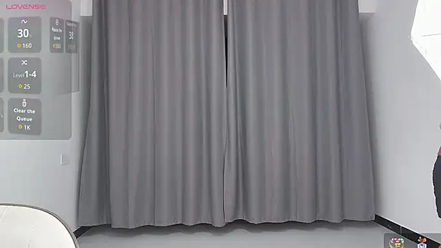 Snapshot of Lucky-xiuxiu chatting on September 26, 1:20 pm Lucky-xiuxiu online show from September 26, 1:20 pm