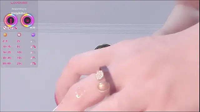 Snapshot of Lucky-xiuxiu chatting on October 14, 6:43 pm Lucky-xiuxiu online show from October 14, 6:43 pm