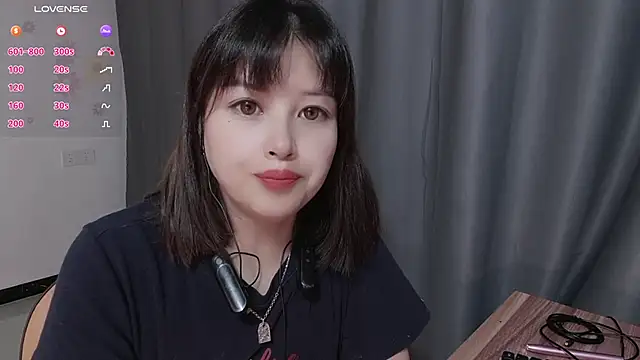 Snapshot of Lucky-xiuxiu chatting on October 16, 4:20 pm Lucky-xiuxiu online show from October 16, 4:20 pm