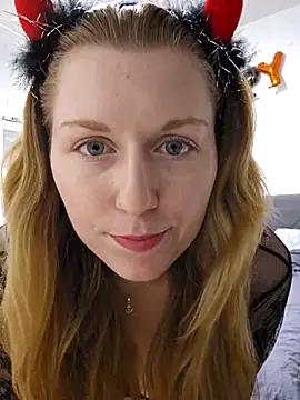 SexyJoanne online show from October 30, 4:52 pm