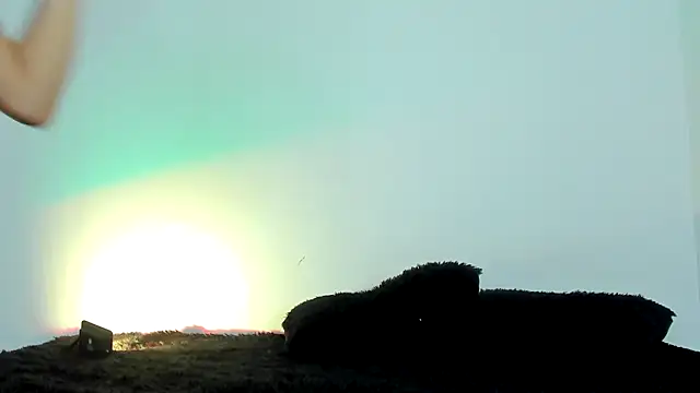 Snapshot of Laurensmith9 chatting on October 15, 1:03 pm Laurensmith9 online show from October 15, 1:03 pm