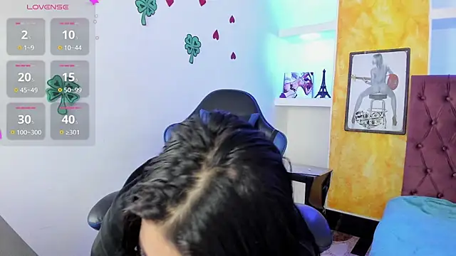 Anniee x online show from April 4, 12:04 pm