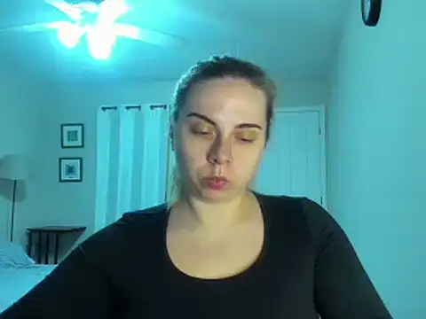 HappyIva online show from September 26, 5:49 am