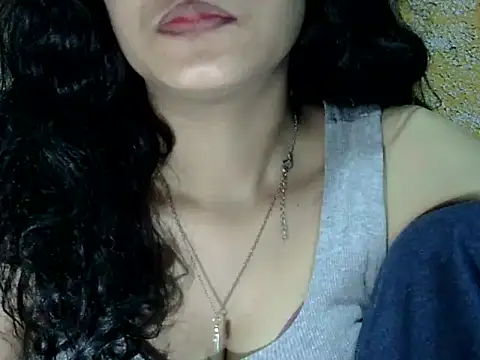 Horny honey69 online show from September 14, 12:36 pm