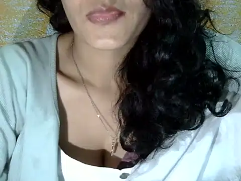 Horny honey69 online show from September 15, 4:58 pm