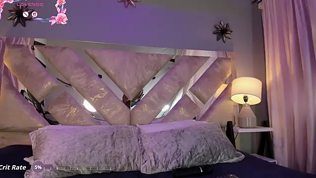 Snapshot of nayara_macherano chatting on September 19, 12:37 pm nayara macherano online show from September 19, 12:37 pm