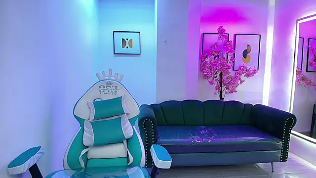 Arianna sweeet online show from November 15, 4:02 am