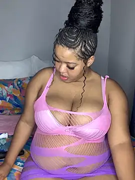 sexytinashe21 online show from April 7, 8:00 pm