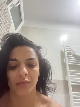 Snapshot of NNNoire chatting on November 1, 6:56 pm NNNoire online show from November 1, 6:56 pm