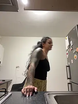 Snapshot of NNNoire chatting on October 24, 4:47 pm NNNoire online show from October 24, 4:47 pm