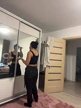 Snapshot of NNNoire chatting on October 31, 12:31 pm NNNoire online show from October 31, 12:31 pm