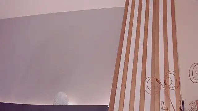 sara  jones gh online show from December 22, 5:27 pm