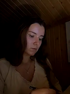 Snapshot of mewKate chatting on October 3, 7:19 pm mewKate online show from October 3, 7:19 pm