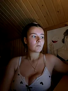 Snapshot of mewKate chatting on October 18, 3:48 pm mewKate online show from October 18, 3:48 pm