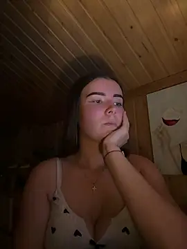 Snapshot of mewKate chatting on November 1, 7:40 pm mewKate online show from November 1, 7:40 pm