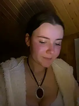 mewKate online show from April 13, 7:14 pm