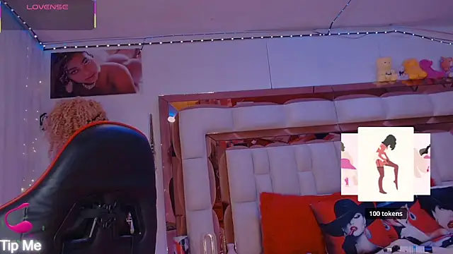 Aliana Ross online show from February 28, 8:14 am